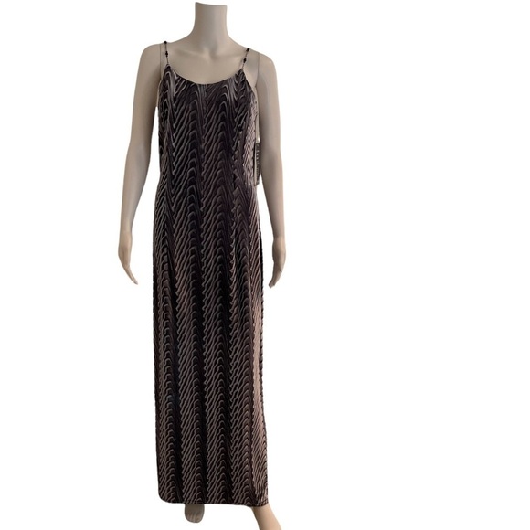 Vintage Velvet Swirl Maxi Dress (C2) - Picture 1 of 9
